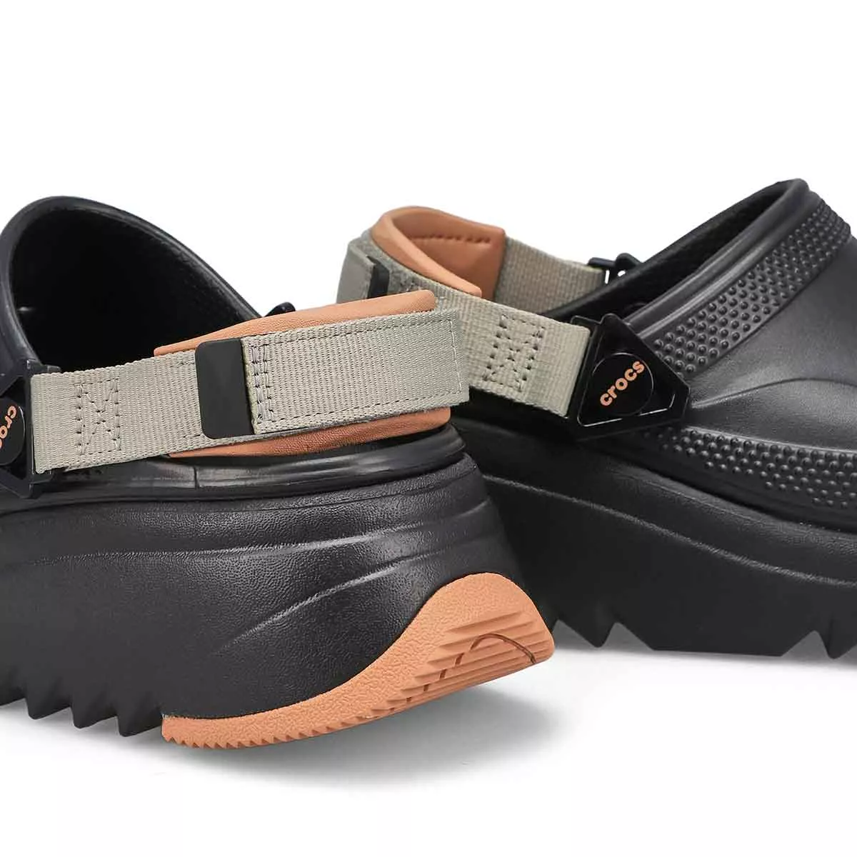 Affordable Crocs, Sabot à plateforme CLASSIC HIKER XSCAPE, noir, femmes 0115