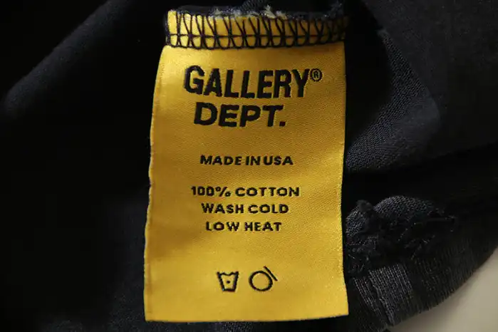 Affordable GA11ERY DEPT. T-SHIRT 24042304 0125