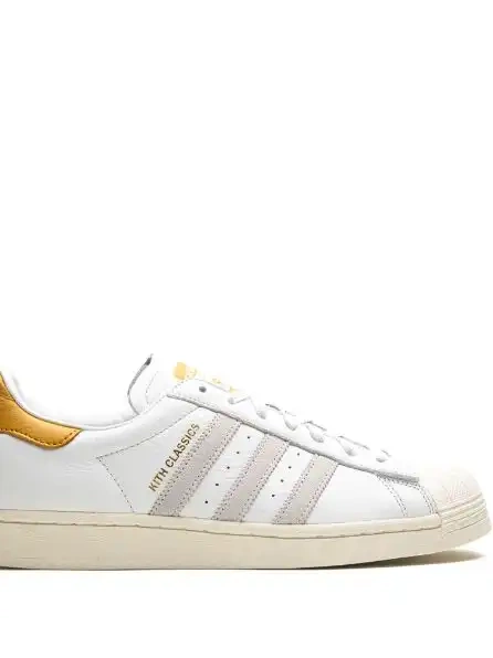 - Superstar Classics adidas  Mango