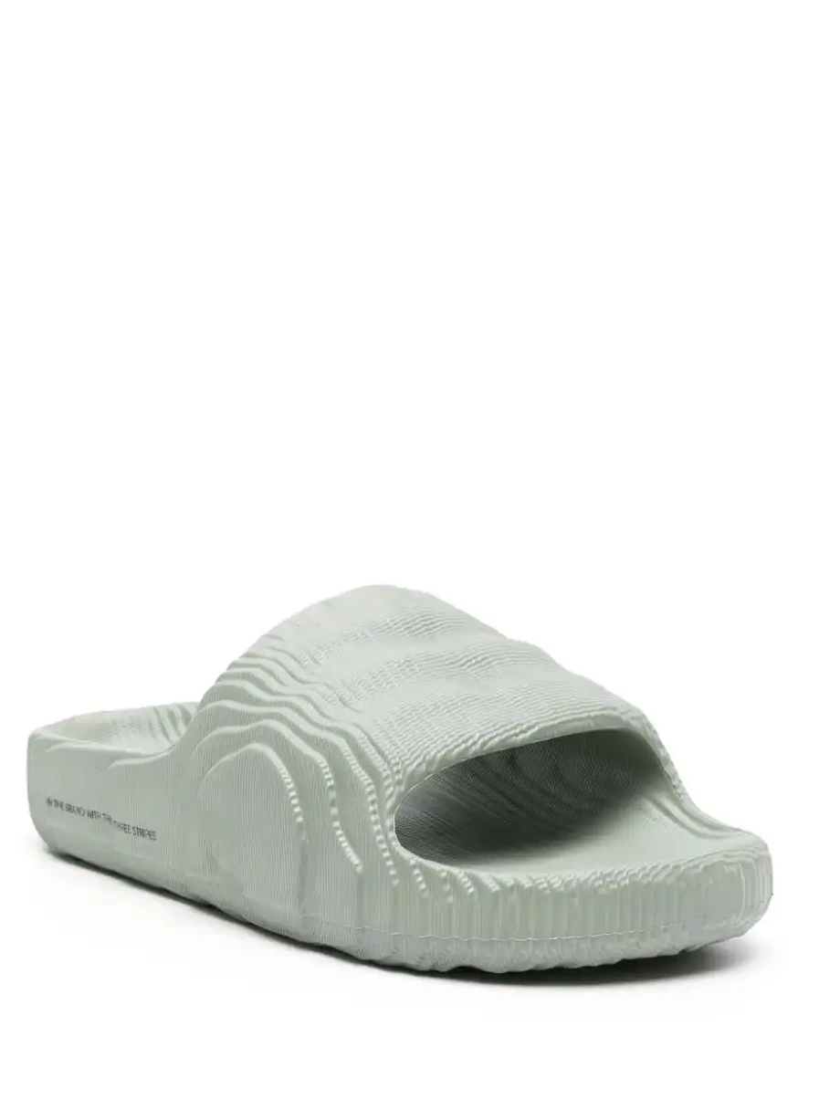 Cheap slides Adilette  22 chuncky-sole adidas 0210