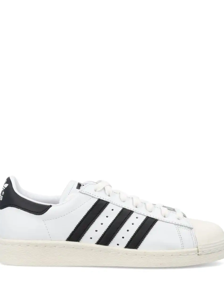 Cheap low-top Superstar 82 adidas   0210