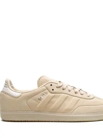 adidas Strata'' ''Sand Samba   0307